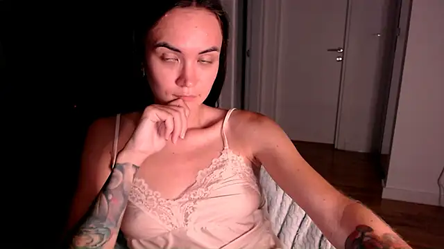 EvelynGG webcam