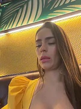 Mau_White webcam