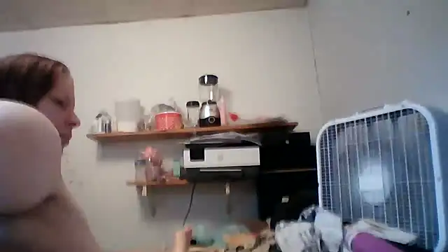 starlight1983 live cam on StripChat