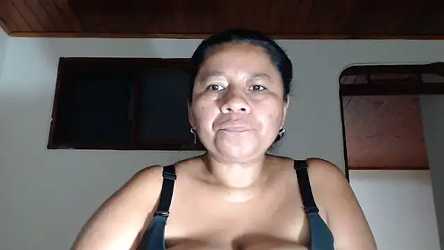 adrixxx38 webcam