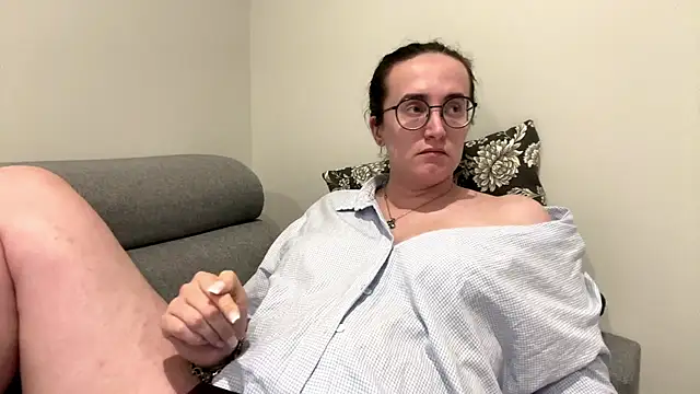 SofiaTease live cam on StripChat