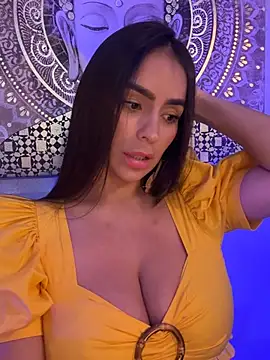Mau_White webcam