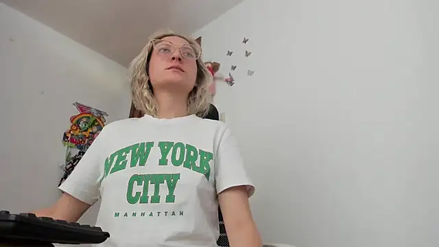 Adele_johnsonn1 webcam
