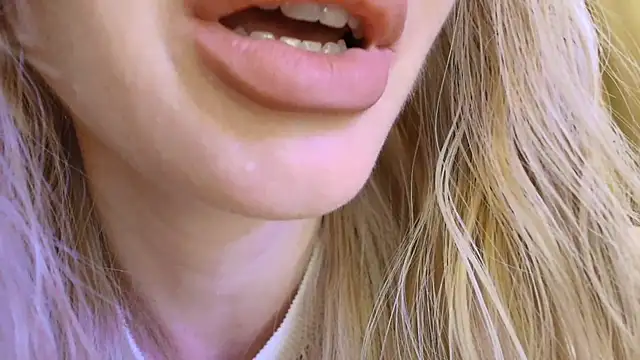 Velvet_kissx webcam