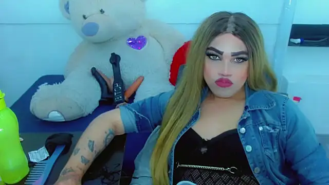 NharaBigCock webcam