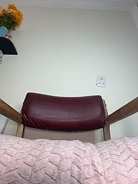 LilaRvsh webcam
