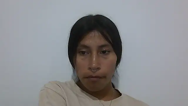 Pocahontas_Honey webcam