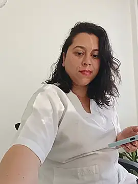 Queen-yessi12 webcam