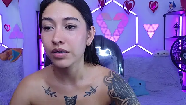 M8a_adamsxxx webcam
