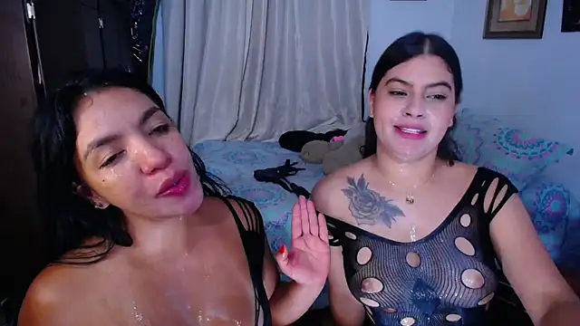 Sharlottee webcam