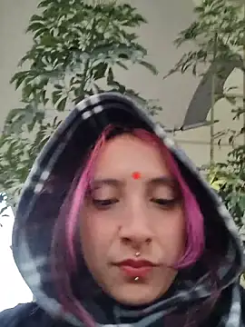 _Laary_Lily webcam