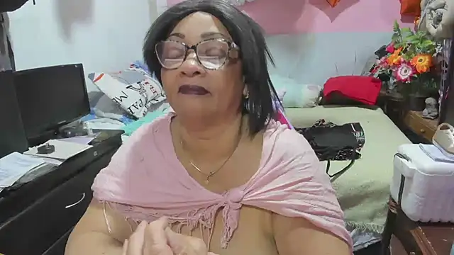 Mrs_mommy_ webcam