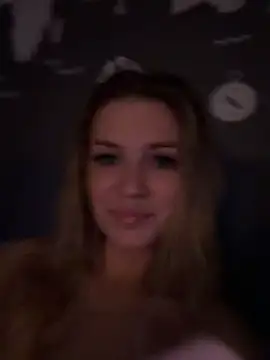 Love_Bri webcam