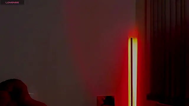 Andrea_Blossom webcam