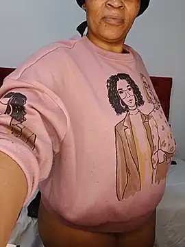 CurvyQueenx2 webcam