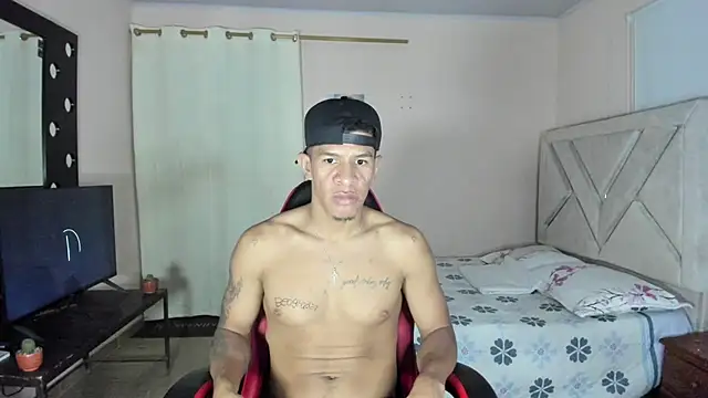 Toptony22 webcam