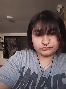 LauraHorny69 webcam