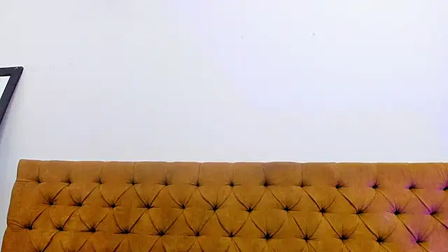 Katty_West webcam