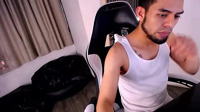 aji_golds webcam