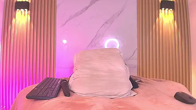 charlotteinpool webcam