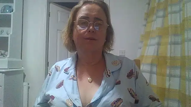 curvy_coral50 - Curvy_Coral50's free webcam - UK Sex Cams
