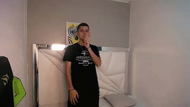 Pov_man777 webcam