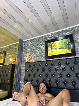 Taliaaa_Paris webcam