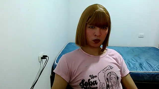 estefania224 webcam