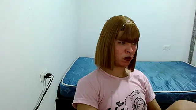 estefania224 webcam