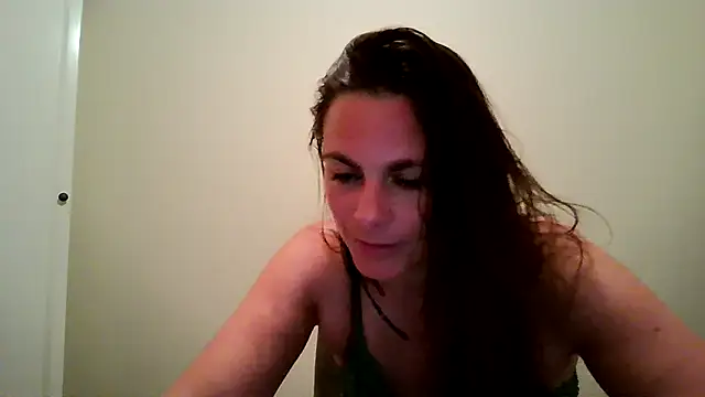 WildSweetheartXO live cam on StripChat