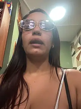 Sara-77 webcam