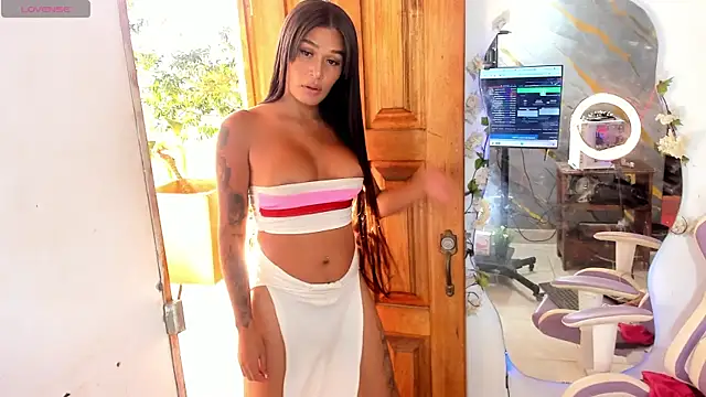 sofia_gold_ webcam