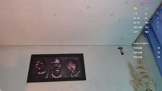 Moniica_1 webcam