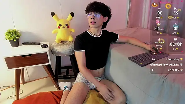 liam_twiink live cam on StripChat
