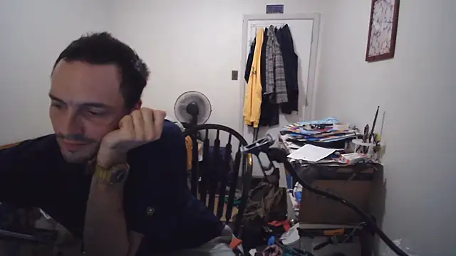 JohnnyMoves webcam