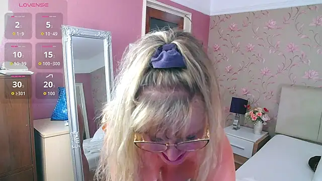 MatureMariah webcam