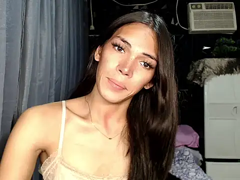 GORGEOUS_CARMEE webcam