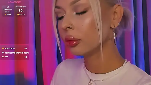 alaska_lane (F young) - show outfit!