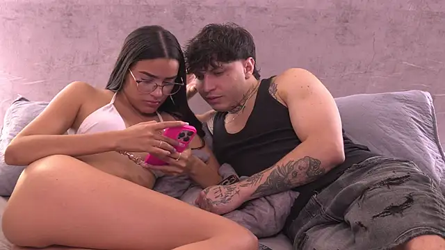 Nicky_and_Blake webcam