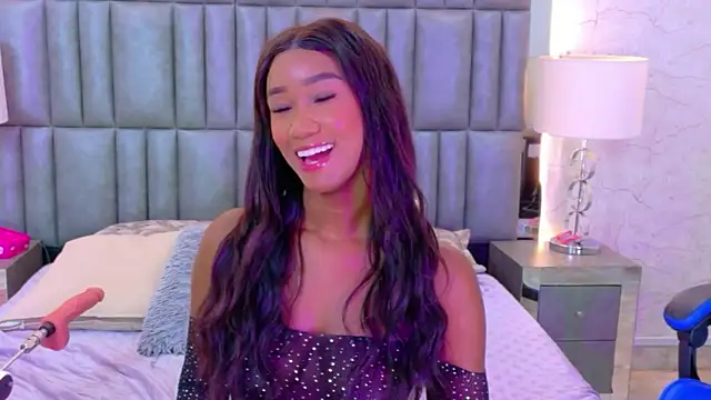 TylaWest webcam