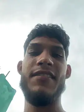 tanned_boy webcam