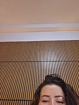 NeredaXxx webcam