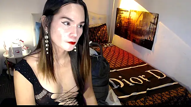 NinaDOM4CUM webcam