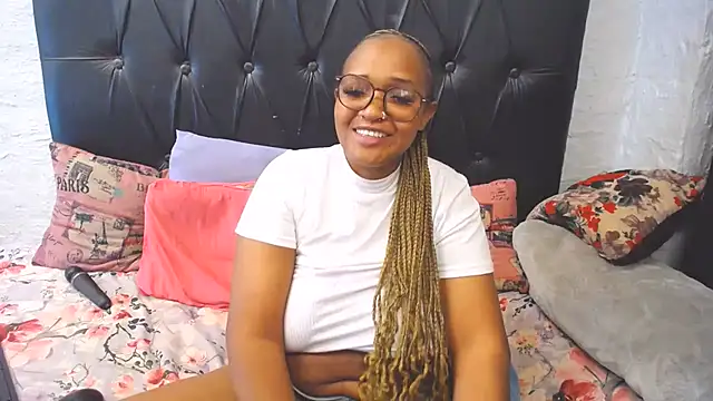 CandyBoobs69 webcam
