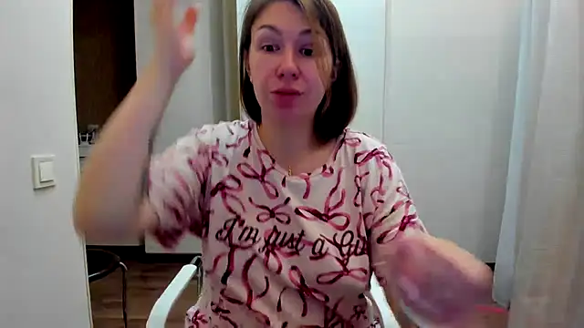 PregnantEva webcam