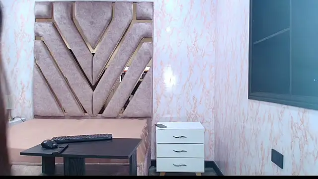 Briony_Walker webcam