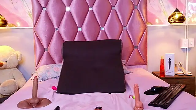 TIFFANY_EVANS_ webcam