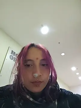 _Laary_Lily webcam