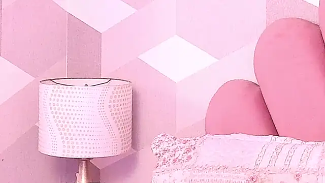 KylieMonnett webcam