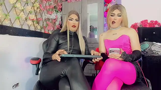 Thiara_veky_ webcam